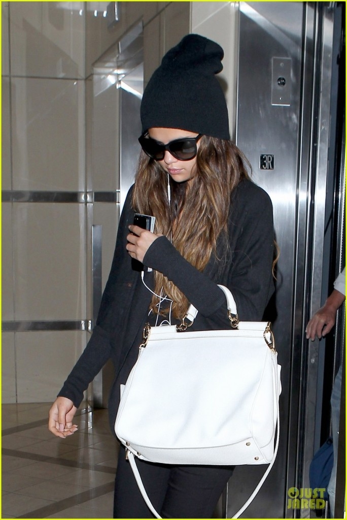Photo: justjared.com